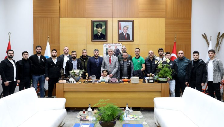 “Tatangalar Sakaryaspor’un mihenk taşıdır”