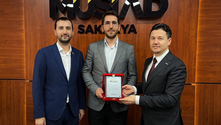 GENÇ MÜSİAD SAKARYA’DA BAYRAK DEĞİŞİMİ