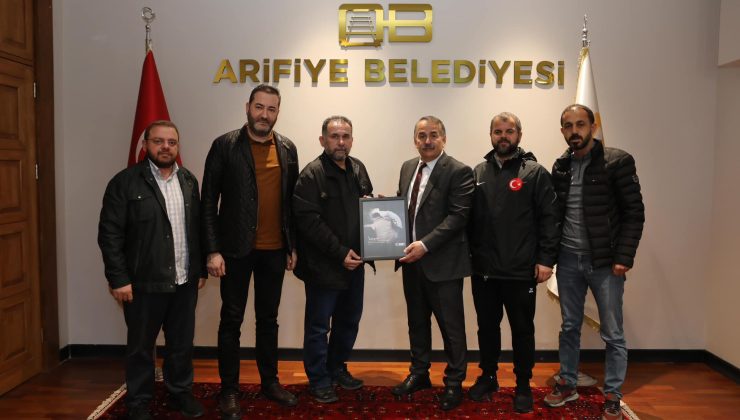 Sakarya İHH’dan Başkan Karakullukçu’ya ziyaret