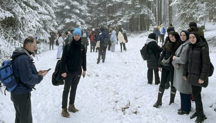 Yaylaları kar yürüyüşü ile keşfettiler