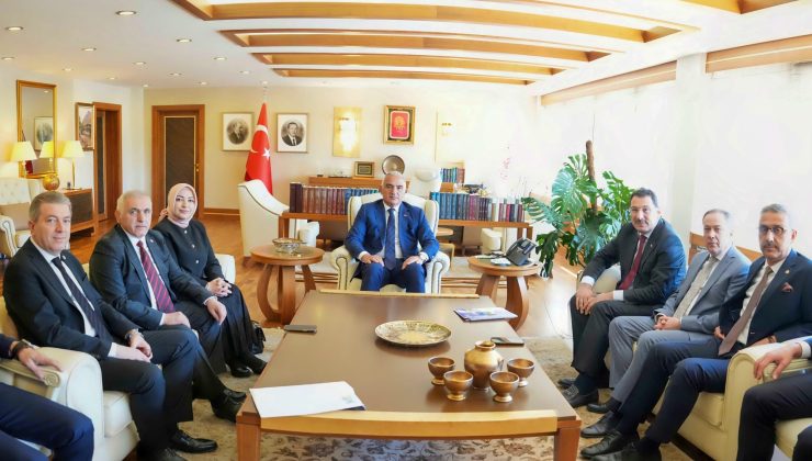 Başkan Alemdar, Ankara’da iki bakana projeleri anlattı