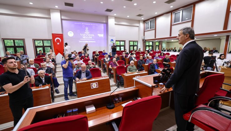 Alemdar vatandaşa meclisin kapısını açtı