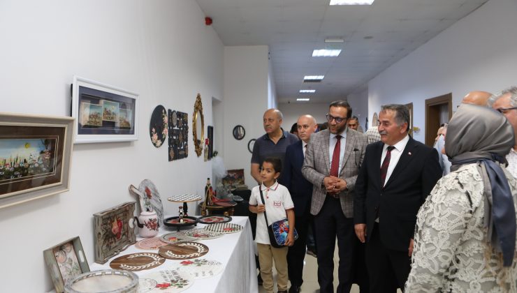 Arifiye SAMEK’te sanatseverleri hayran bırakan eserler