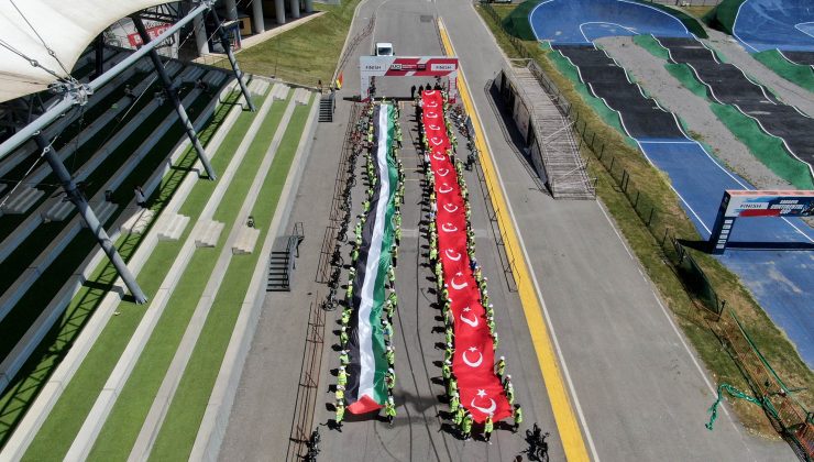 Pedalları Filistinli çocuklar için çevirdiler