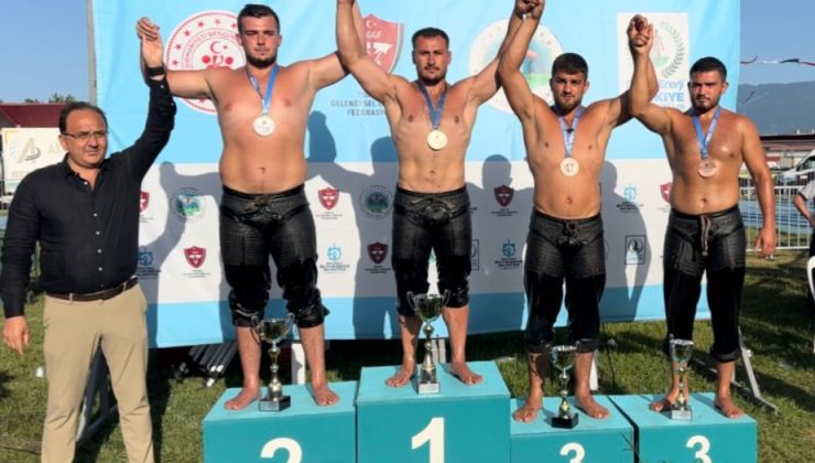 Büyükşehir’inpehlivanı Alparslan Tekmen şampiyon oldu