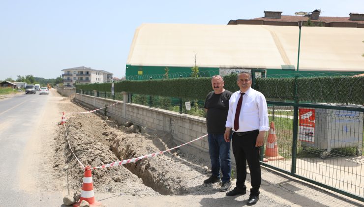 İçme suyu hattı yenileme çalışmalarını yerinde inceledi.