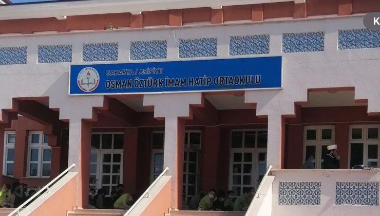 İlçemizde 2024 LGS 1 ve 2’incisi Arifiye Osman Öztürk İHO’dan çıktı.