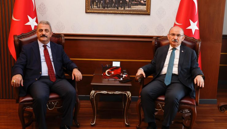 Arifiye Mezunu TÜRKSOY Genel Sekreter Yardımcısı Sayit Yusuf Sakarya’daydı