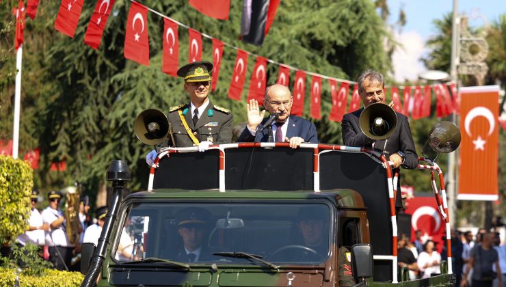 30 Ağustos Zafer Bayramı coşku ile kutlandı