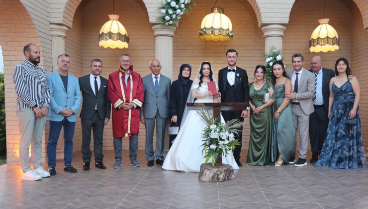 Tezbiten  ve Özmut Ailelerinin Mutlu Günü