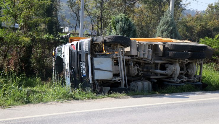Zübeyde Hanım Caddesinde kaza 1 yaralı!