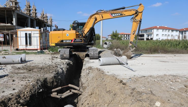 Osmangazi Caddesinde alt yapı çalışmaları başladı.