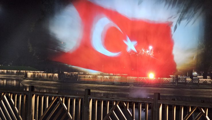 101.yılda Aziz Duran Parkı’nda büyüleyici gösteri