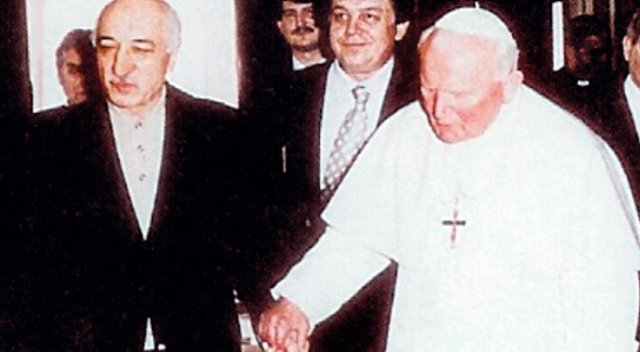 Prof. Dr. Ahmet Şimşirgil, “Asrın FETÖ İhanetini” anlatmıştı.