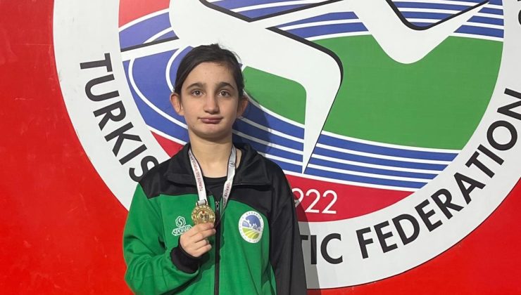 Zeynep İstanbul’dan şampiyon döndü