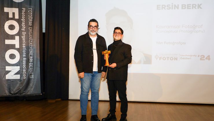 Yılın Kavramsal Fotoğrafçısı’ ödülü Berk’in