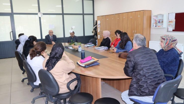 İlçe Milli Eğitim Müdüründen, Arifiye Ortaokuluna ziyaret