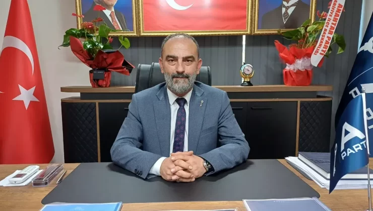 A Parti İl Başkanı Hakan Yazıcı, Sakarya Üniversitesi Yönetimini kınadı