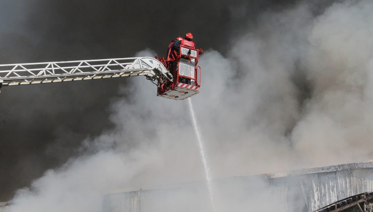 Her dakika, her saniye teyakkuzdalar