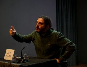 ‘Yapay Zekâ âşık olabilir mi?’ sorusuna cevap verdi