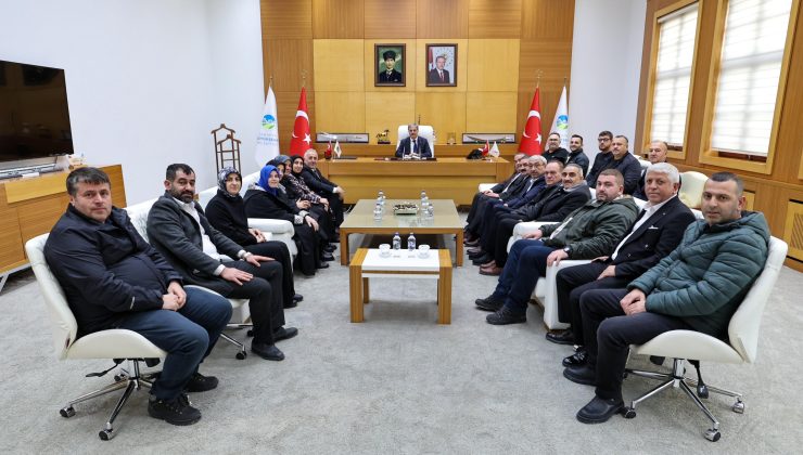 Başkan  Yusuf Alemdar’ı makamında ziyaret ettiler