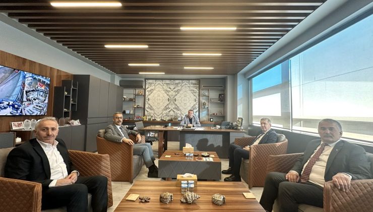 Ford Akgün Otomotivi ziyaret ettiler