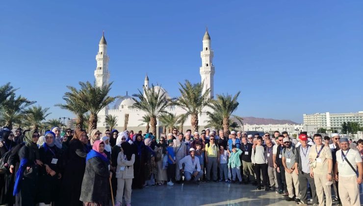 Eğitim-Bir-Sen’liler Umreden Döndü