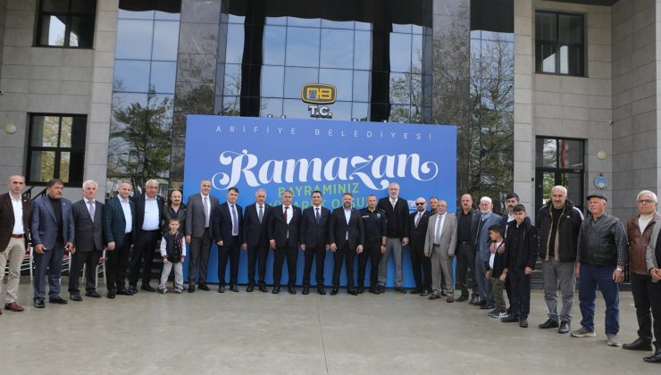 Arifiye’de toplu bayramlaşma gerçekleşti