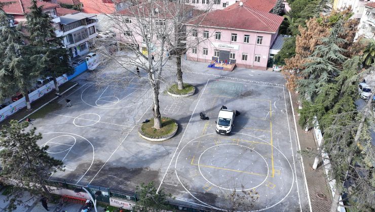 İlkokulun bahçesi otopark olarak hizmete alındı
