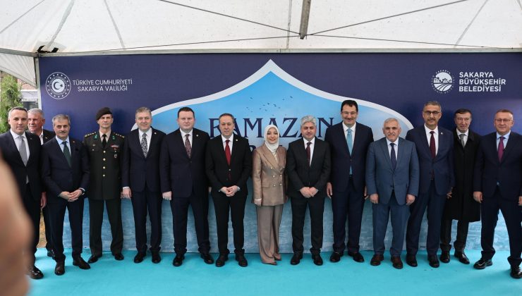 Sakarya Protokolü Ormanpark’ta  bayramlaştı