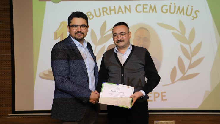 Müşteri hizmetleri ve çağrı merkezi çalışanlarını ödüllendirdi.