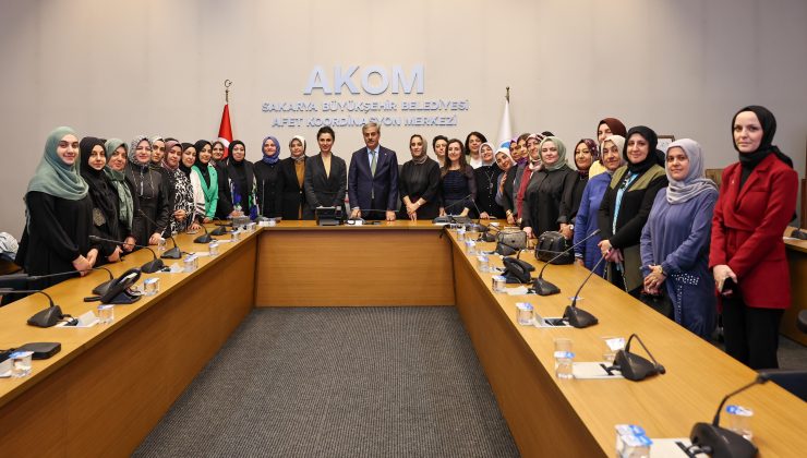 “Kadın kollarımız davamıza güç katıyor”