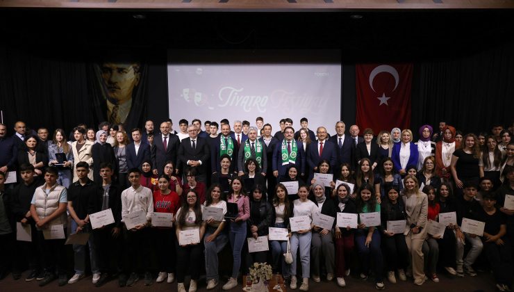 Genç tiyatrocuların sahne aldığı festivalde kazananlar belli oldu