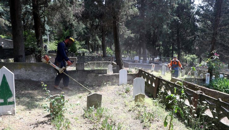 Mezarlıklar bayram ziyaretine hazırlanıyor