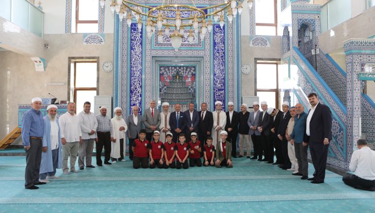 Mevlid-i Şerif programına katıldılar
