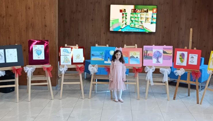 8 Yaşında İkinci Kişisel Sergisini Açtı.