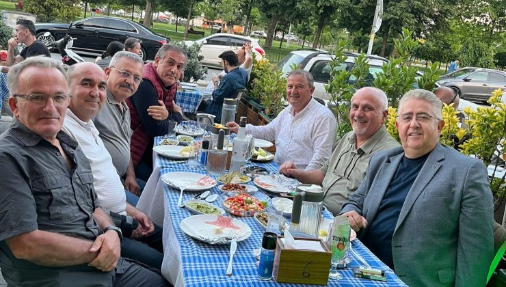 Arifiye Mezunlarının 48 Yıldır Süren Dostluğu