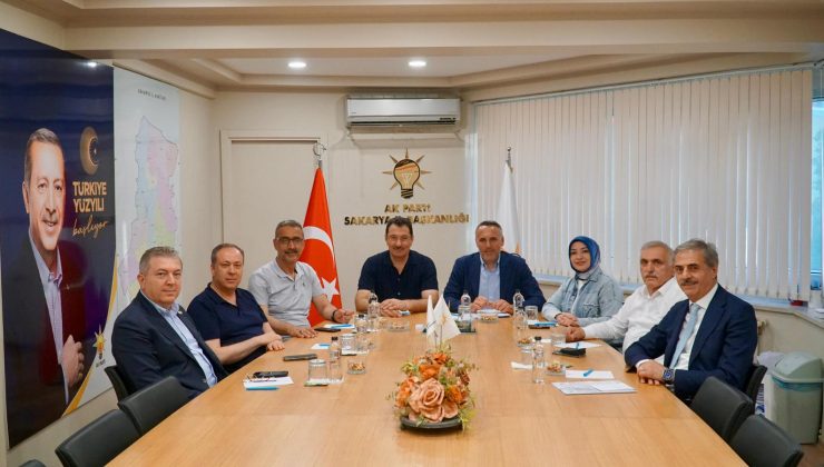 AK Parti’de Yatırımlar ve Teşkilat Çalışmaları Masaya Yatırıldı