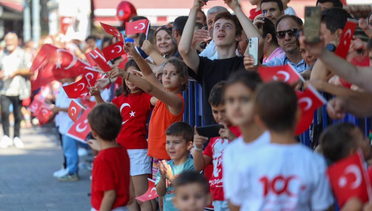 Sakarya, Zafer Bayramı’nı coşkuyla kutladı