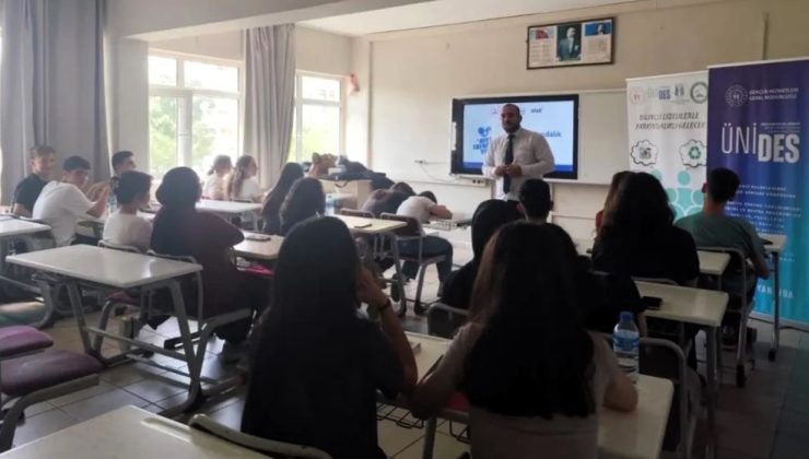 Liseli gençlere afet ve iklim bilinci aşılandı