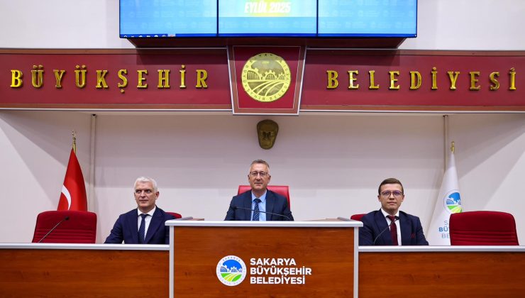 “Metrobüs hattı popülist bir anlayışla değil, enine boyuna çalışılmış bir yatırımdır”