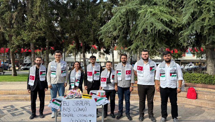 AK Gençlik Sakarya’dan “Boş Sıralar” Basın Açıklaması