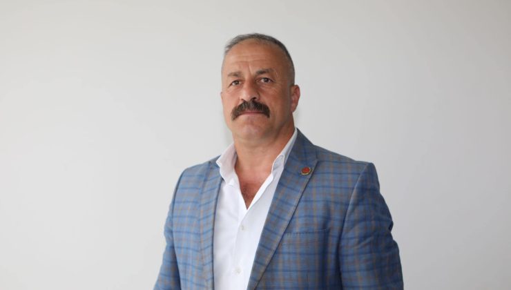 Cumhuriyet Mahallesi Muhtarı Yusuf Yavuz’dan Arifiye Haber’e kutlama