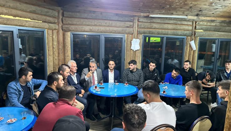 Arifiye Ak Gençlik Türkçaybaşı ve Çaybaşıfuadiye Mahallesinde buluştu