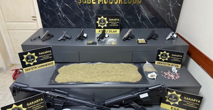 Adapazarı ilçesinde 551 polisin katılımıyla operasyon