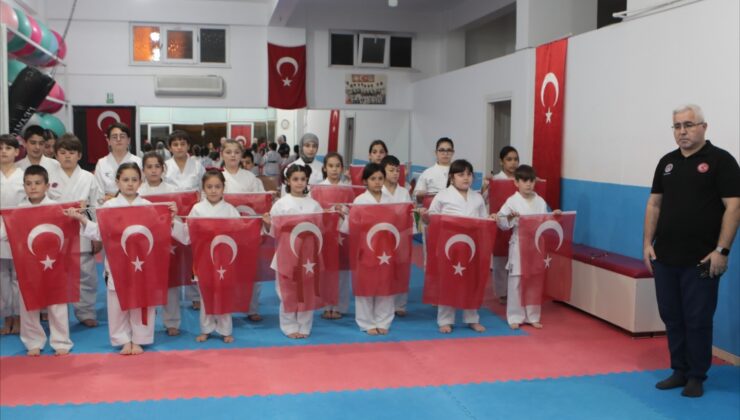 Arifiye Ayyıldız Spor Kulübünden Cumhuriyet Bayramı etkinliği