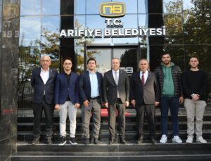 Milletvekili Murat Kaya Arifiye Belediyesini ziyaret etti
