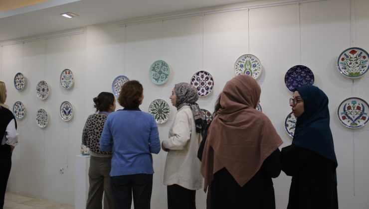 Çini Sanatı SAÜ’de Sergilendi