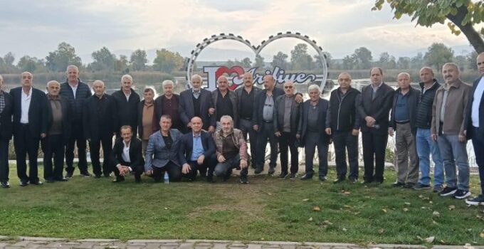 Arifiye’nin Muhtarları kahvaltı programında bir araya geldi