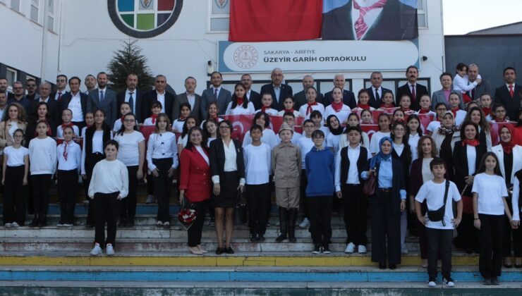 Üzeyir Garih Ortaokulun’da 29 Ekim Coşkusu